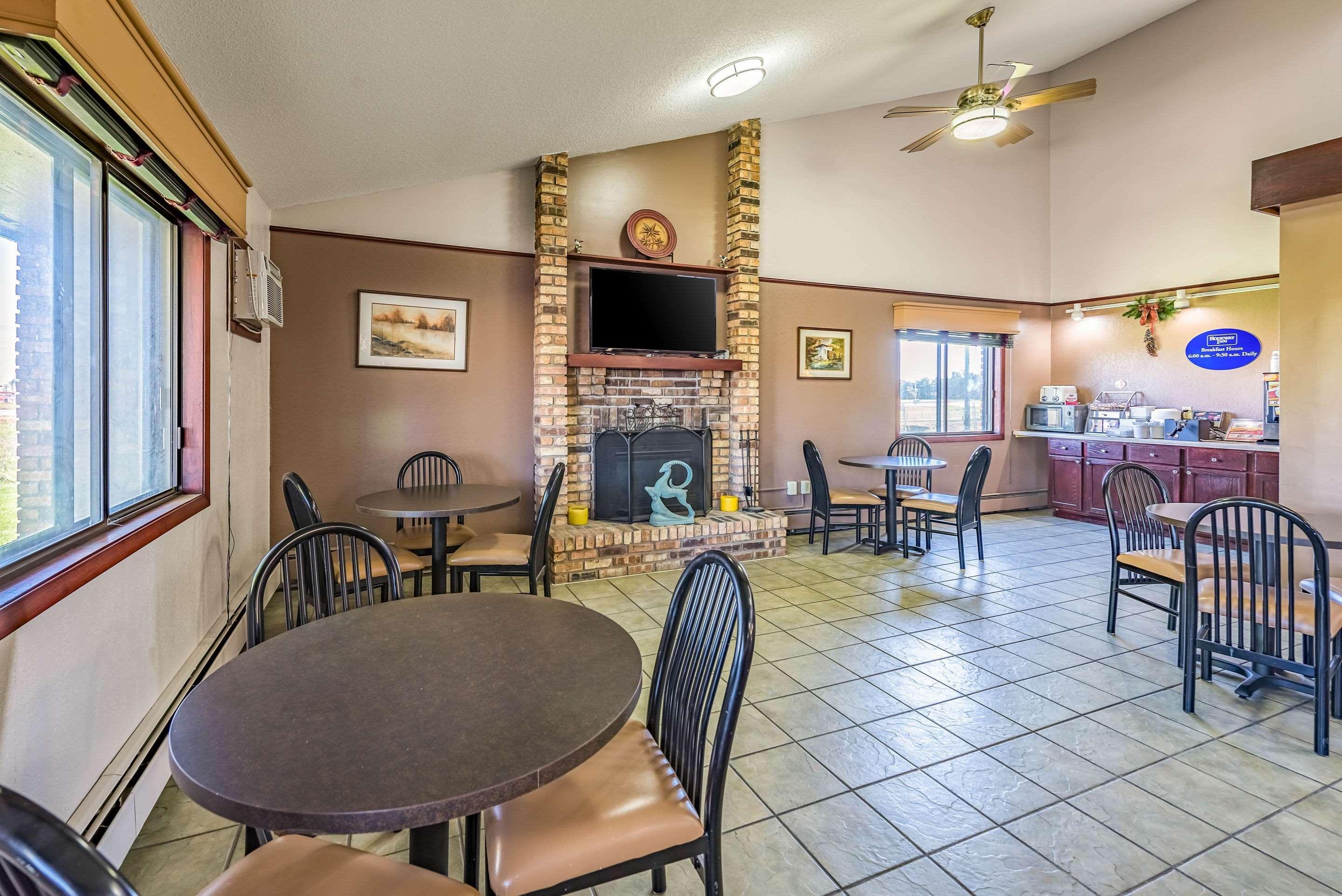 Rodeway Inn Saint Joseph Dış mekan fotoğraf